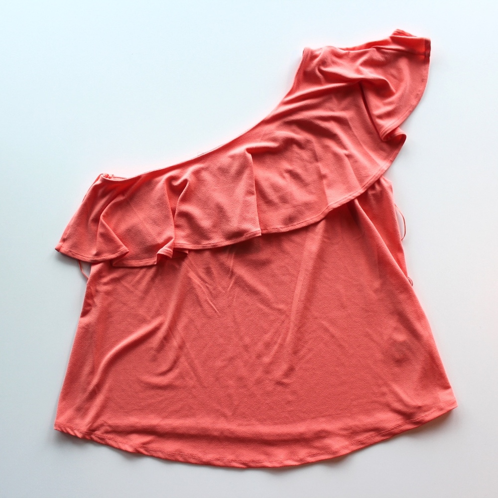 NWT! KAARI BLUE | RUFFLE ONE SHOULDER TOP